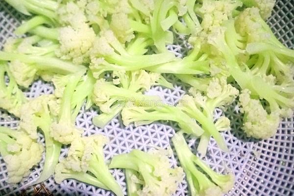 番茄炒椰菜花的做法图解8
