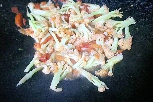番茄炒椰菜花的做法图解13