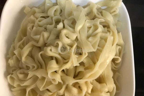 蟹棒鸡蛋丼的做法图解2