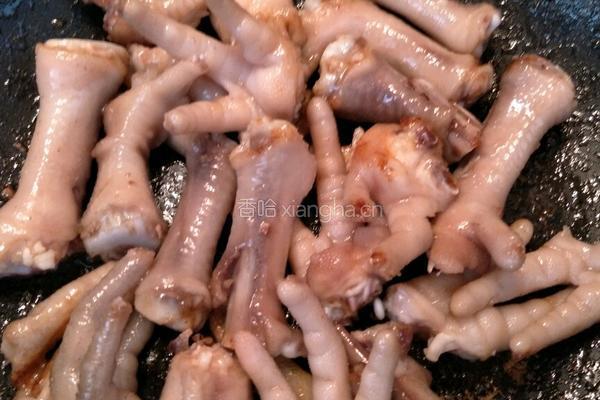 鸡爪花生的做法图解8