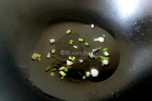 青菜木耳鸡蛋炒面的做法图解3