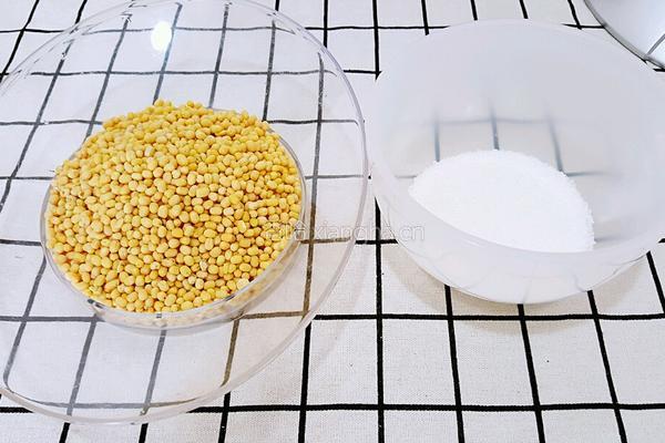 老式绿豆糕(热加工)的做法图解1