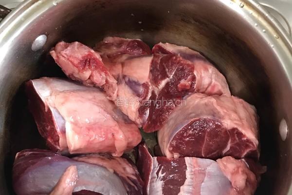 卤牛肉的做法图解2