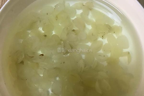 皂角米木瓜椰奶盅的做法图解1