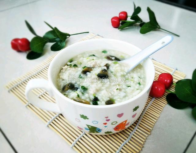 皮蛋瘦肉蔬菜粥