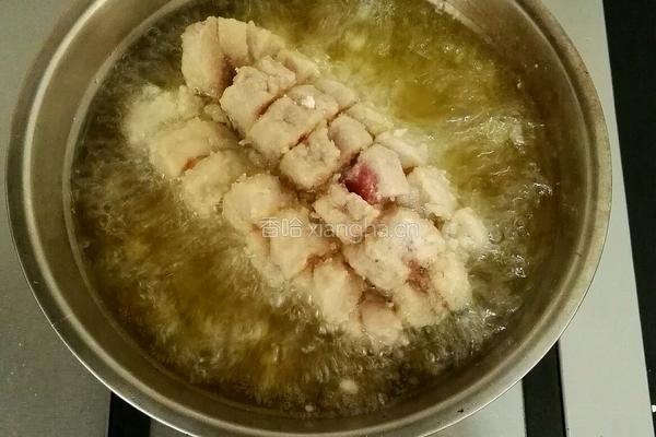 酸甜松子鱼的做法图解3