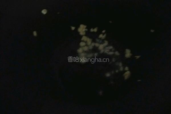苋菜炒皮蛋的做法图解3