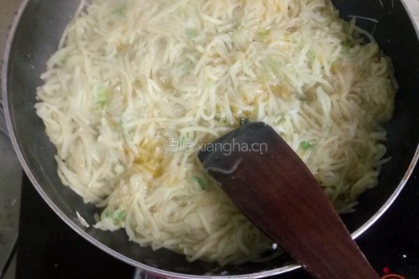 土豆丝饼的做法图解3