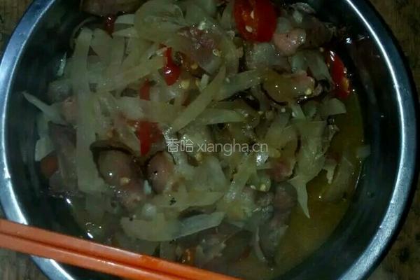 酸菜煮腊肠的做法图解5