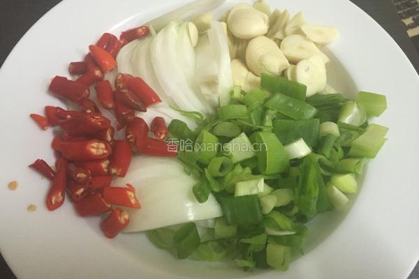 家常红烧鱼的做法图解2