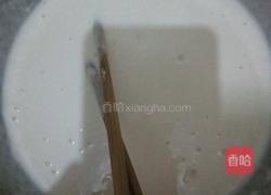 韭菜鸡蛋饼的做法图解1
