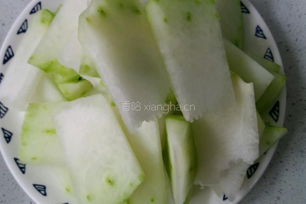 家常冬瓜鲫鱼汤的做法图解2