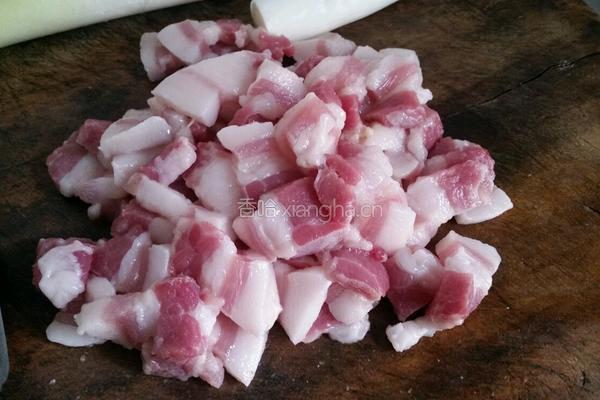 胡萝卜莲藕猪肉饺子的做法图解2