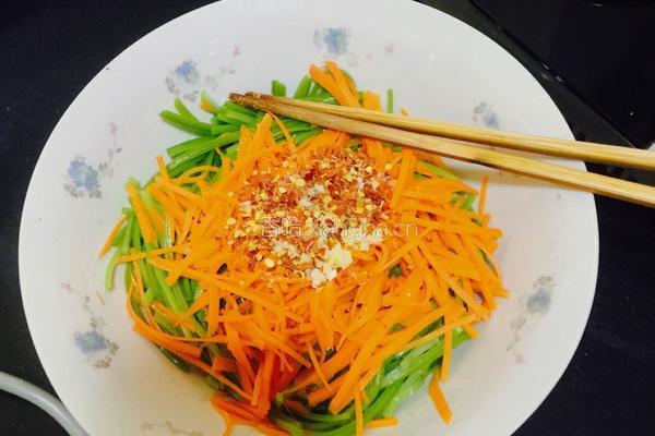 手撕蒜薹（凉菜）的做法图解7