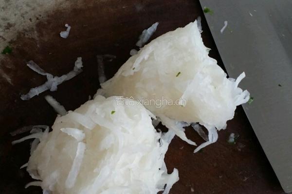 萝卜牛肉饺子馅的做法图解4