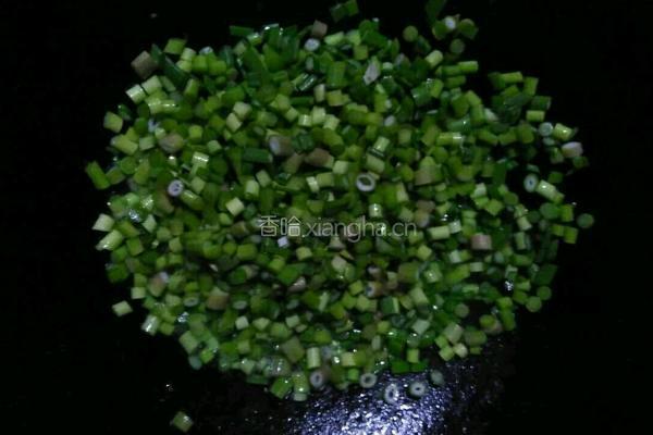 蒜苔炒饭的做法图解3