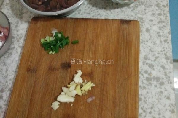爆炒猪肝的做法图解2