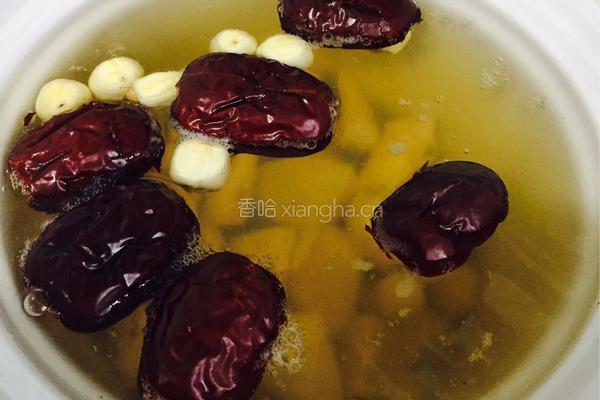 莲子山药红枣糖水的做法图解3