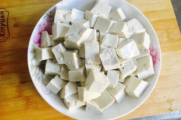 肉末豆腐的做法图解2