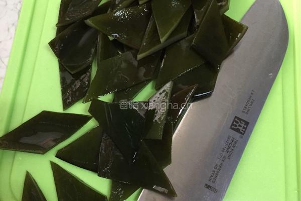 海带豆腐汤的做法图解4