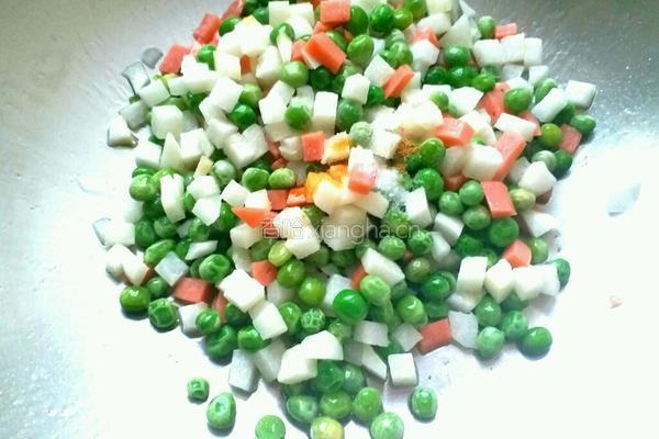 凉薯豌豆炒火腿的做法图解5