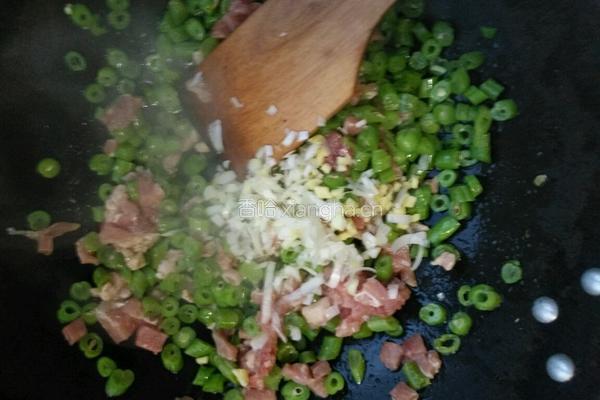肉丁炒豆角的做法图解10