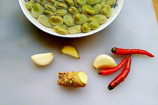 挑嘴豌豆的做法图解2