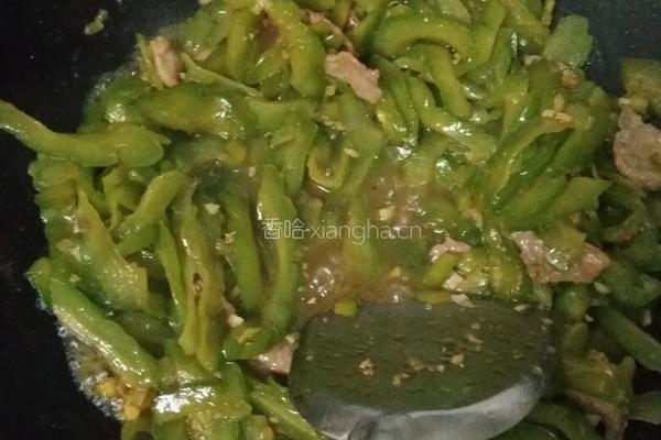 苦瓜炒肉的做法图解9