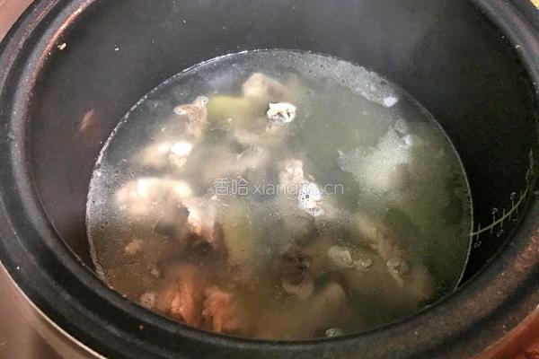 山药豆排骨汤的做法图解4