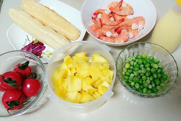 菠萝油条虾的做法图解2