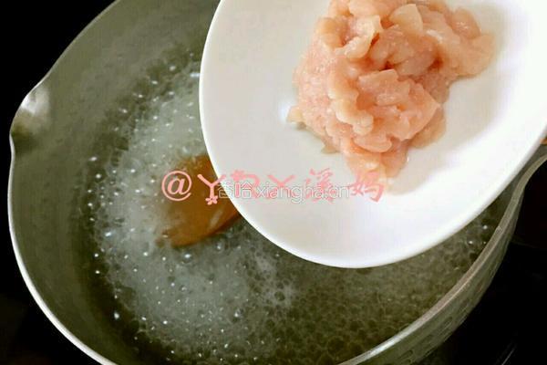丝瓜瘦肉粥的做法图解3