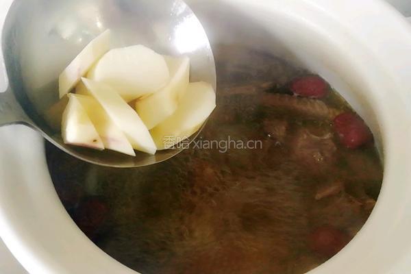 红枣淮山乳鸽汤的做法图解10