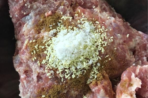 玉米馅饺子的做法图解2