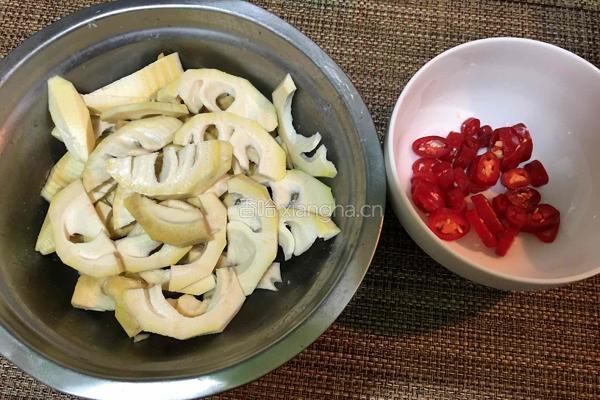 春笋炒腊肉的做法图解2