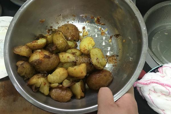 椒盐扁土豆的做法图解10