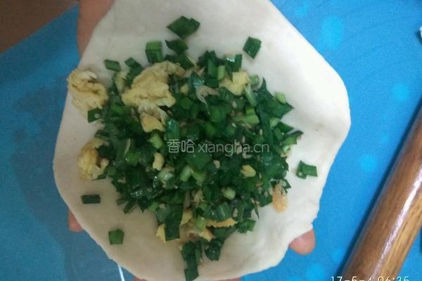 韭菜盒子的做法图解11