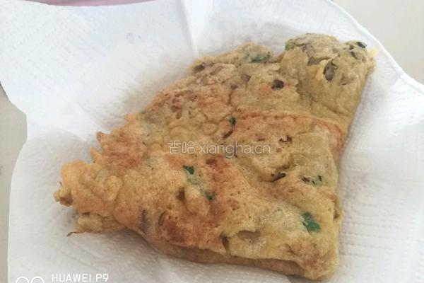 粉色洋槐花鸡蛋饼的做法图解8
