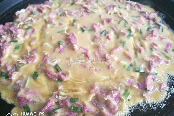 粉色洋槐花鸡蛋饼的做法图解6