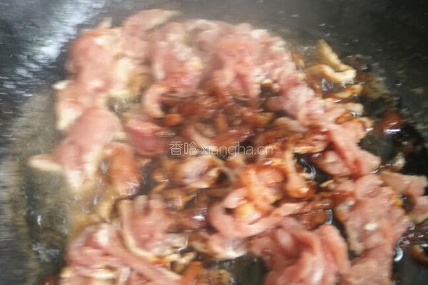 肉丝蒜苔炒饼的做法图解4