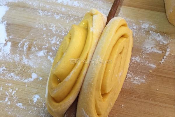 胡萝卜牛奶花卷的做法图解16