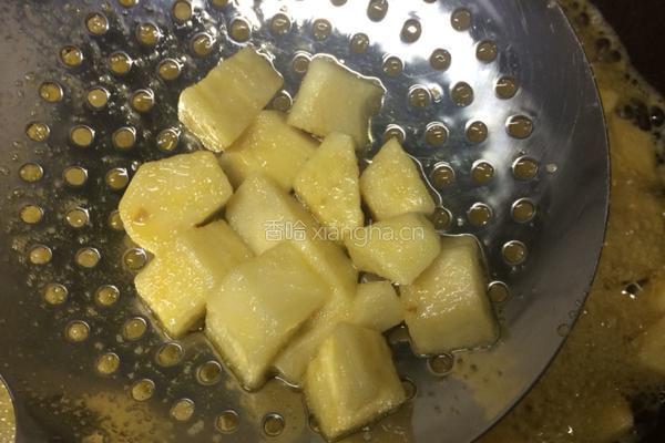 拔丝红薯的做法图解1