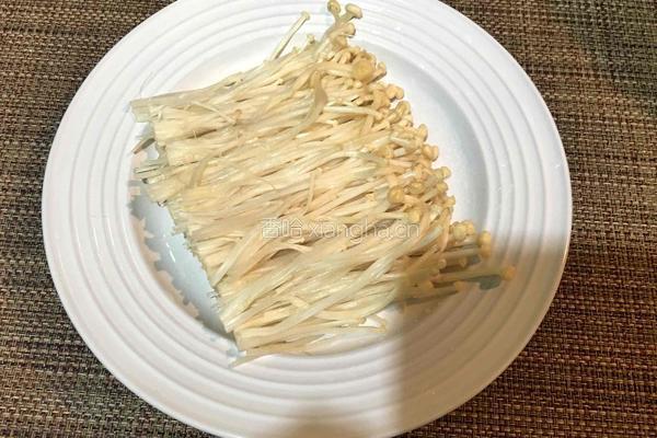 肉末金针菇的做法图解1