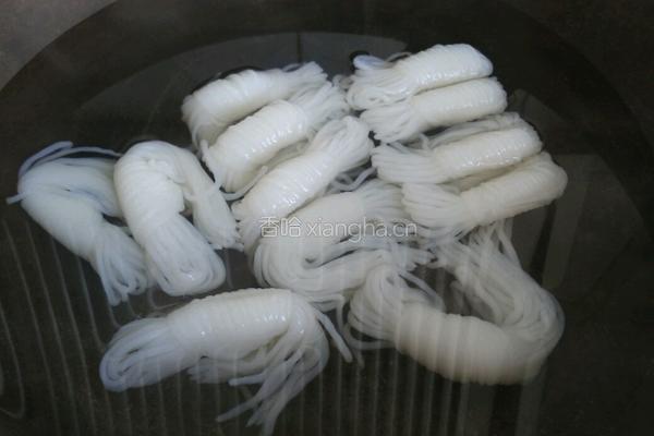 凉拌魔芋结的做法图解3