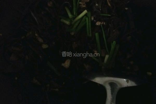木耳炒肉的做法图解5