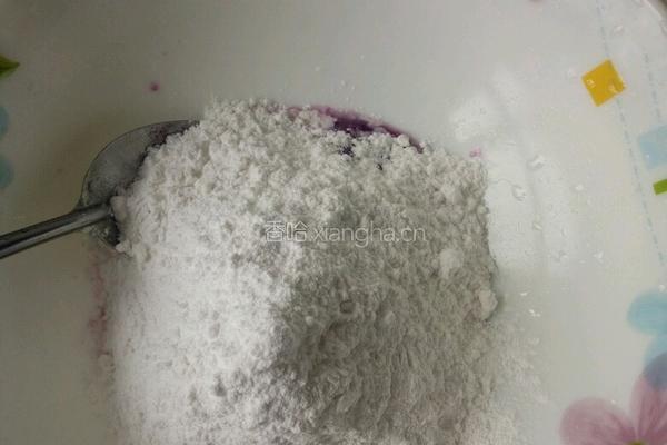 紫薯糯米饼的做法图解2