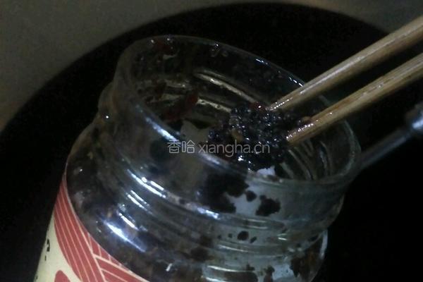 家常清蒸鲈鱼的做法图解4