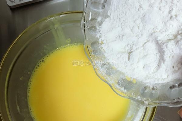 戚风蛋糕的做法图解5