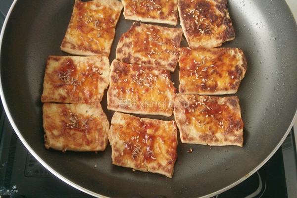 香煎豆腐的做法图解4