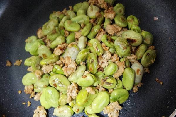 香辣肉沫蚕豆的做法图解6