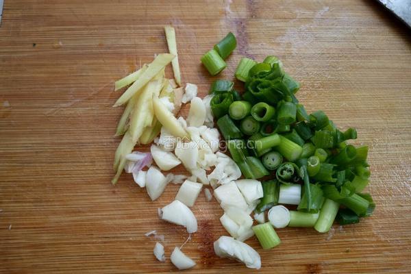 肉沫豌豆炖茄子的做法图解5